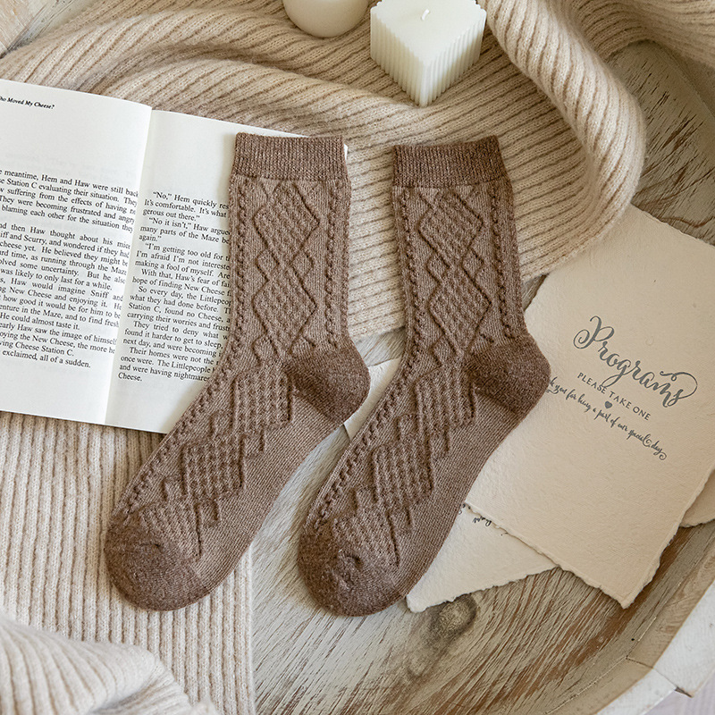 Solid Color Fashion Warm Classic Pattern Wool Socks - Image 5
