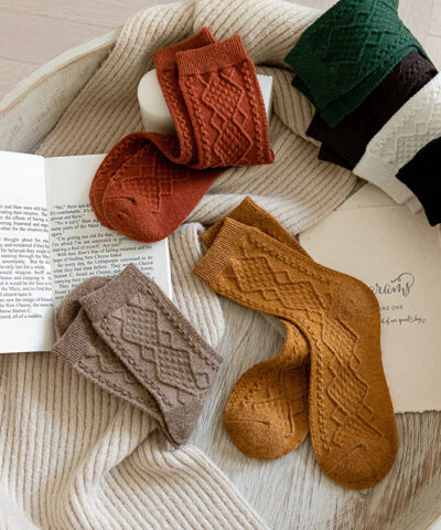 Solid Color Fashion Warm Classic Pattern Wool Socks - Image 6