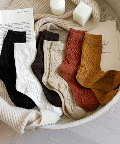 Solid Color Fashion Warm Classic Pattern Wool Socks - Image 4