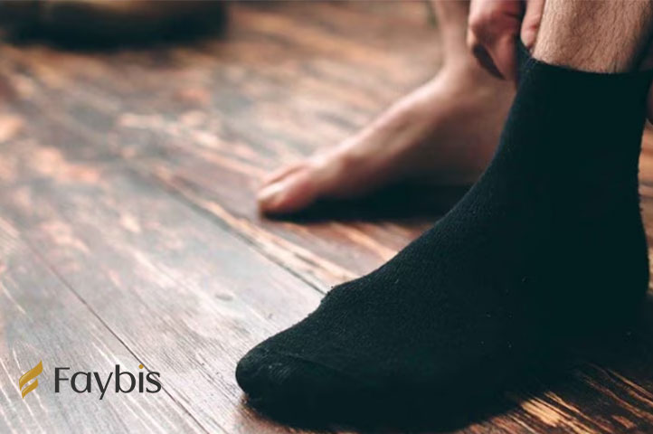 How Do Diabetic Socks Differ from Regular Socks?